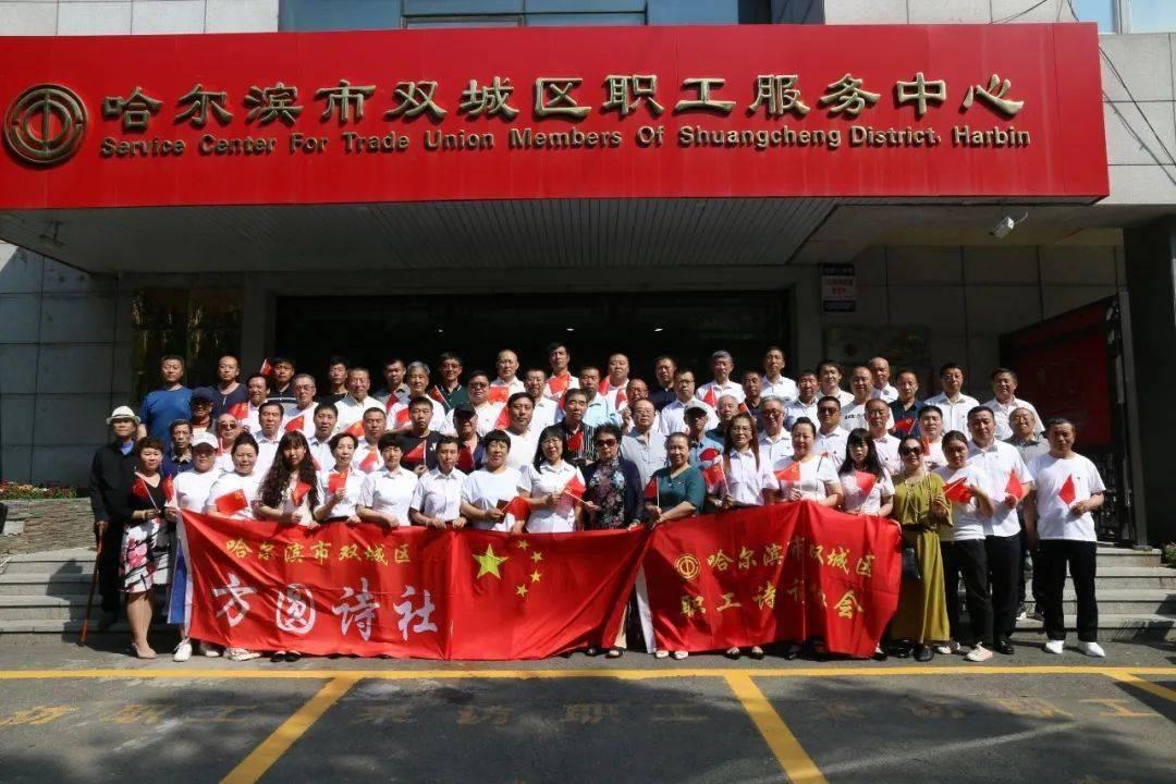 现代诗歌:这一刻