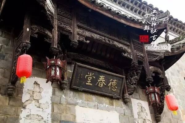 逃离部落洞穴