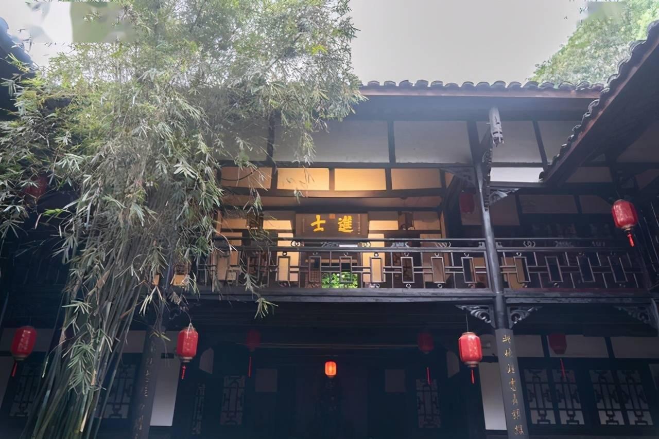“祖传秘方”“灵丹妙药”?真实身份涉嫌违法违规!