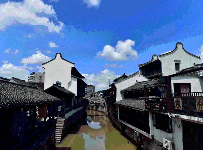 【分局动态】四甲分局查获一起假冒国际奢侈品牌羽绒服案