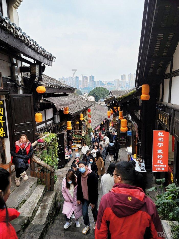 山东黄金(600547.SH)拟斥资超百亿收购国内最大单体金矿床探矿权