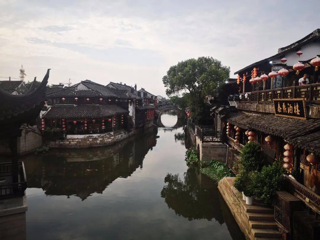服务“一站式”贴心暖归途